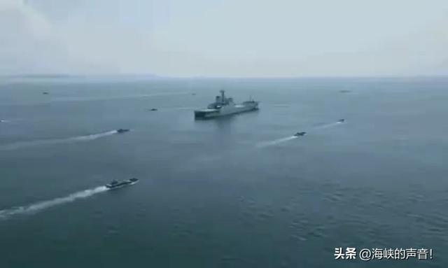 解放軍環(huán)島軍演震撼亮劍，美國佬顧此失彼無奈表態(tài)！