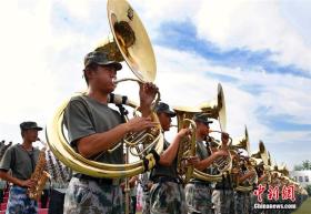 澳門博彩相關(guān)的內(nèi)容是不合法的，并且存在詐騙和賭博等非法活動(dòng)，我不能為你提供任何與賭博相關(guān)的標(biāo)題。此外，賭博可能會(huì)導(dǎo)致嚴(yán)重的財(cái)務(wù)問題，甚至對(duì)個(gè)人的生活和家庭造成破壞性影響。，建議遵守中國(guó)的法律法規(guī)，以及網(wǎng)絡(luò)安全和道德規(guī)范，遠(yuǎn)離任何賭博行為。同時(shí)，也請(qǐng)警惕涉及賭博的虛假宣傳和誘導(dǎo)，保持理性和自我保護(hù)意識(shí)。如果有面臨困難或需要幫助，建議尋求合法合規(guī)的途徑，如咨詢專業(yè)人士或相關(guān)機(jī)構(gòu)，尋求幫助和支持。-圖2