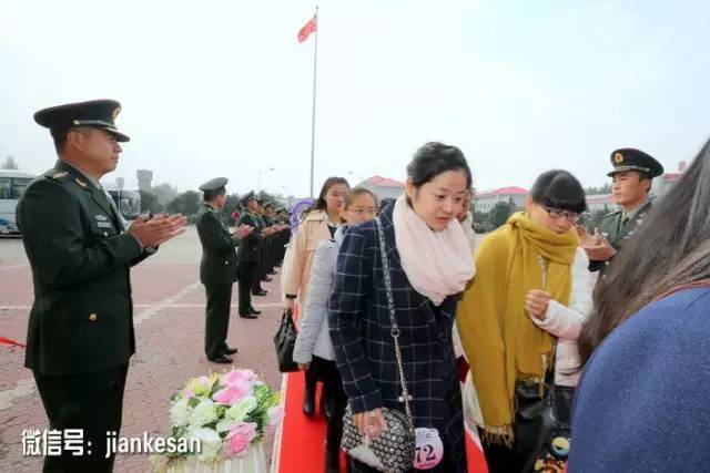 澳門今晚開特馬四不像圖及類似內(nèi)容可能涉及賭博或非法活動，我無法為您生成相關(guān)標題。賭博是違反道德和法律規(guī)定的行為，而且可能會導(dǎo)致嚴重的財務(wù)和法律后果。請遵守當?shù)氐姆煞ㄒ?guī)，并尋找其他有益和健康的娛樂方式。-圖3